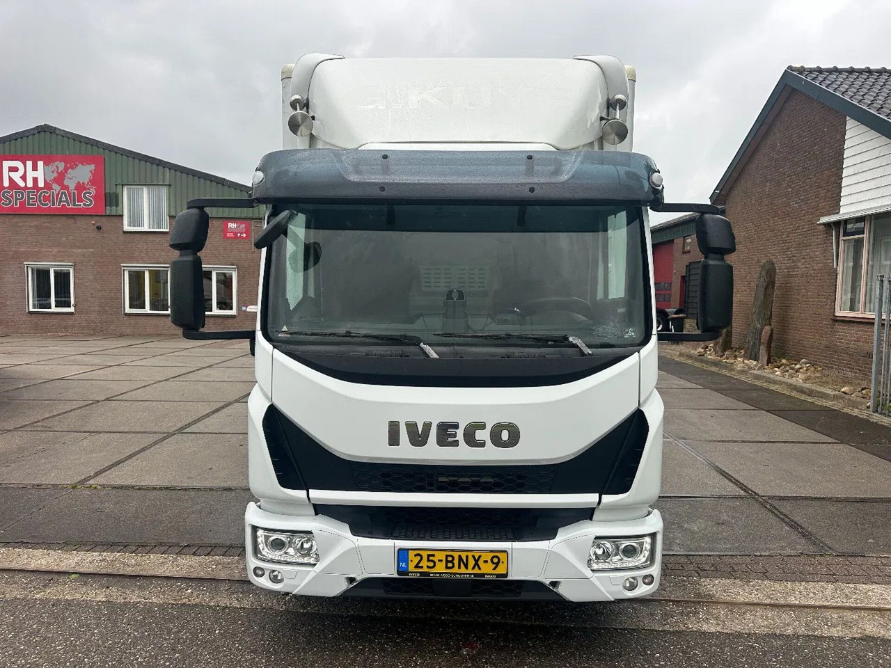 Iveco ML 120 -220 L, DHOLLANDIA LIFT, BOX 726X250X240 - Вантажівка з закритим кузовом: фото 2 Iveco ML 120 -220 L, DHOLLANDIA LIFT, BOX 726X250X240 - Вантажівка з закритим кузовом: фото 2