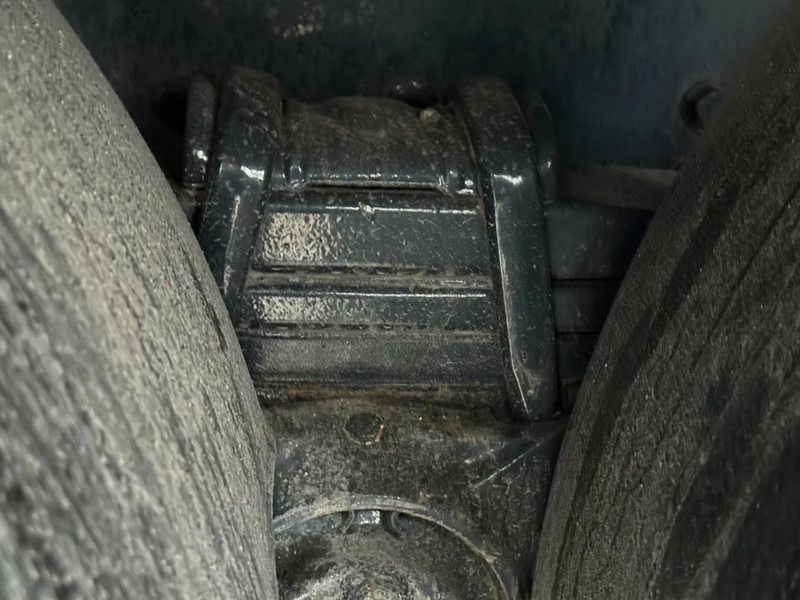 Iveco Trakker 360 6X4 EURO 6 + PALFINGER PK20001K + REMOTE CONTROL - Бортова вантажівка/ Платформа, Вантажівка з маніпулятором: фото 5 Iveco Trakker 360 6X4 EURO 6 + PALFINGER PK20001K + REMOTE CONTROL - Бортова вантажівка/ Платформа, Вантажівка з маніпулятором: фото 5