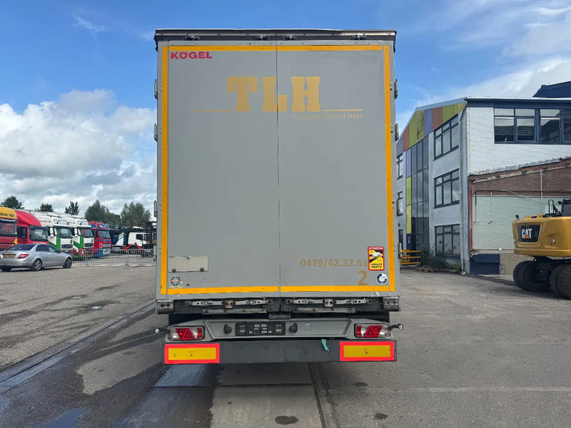 Kögel S24 / 3X BPW AXLE + SLIDING ROOF - Тентований напівпричіп: фото 5 Kögel S24 / 3X BPW AXLE + SLIDING ROOF - Тентований напівпричіп: фото 5