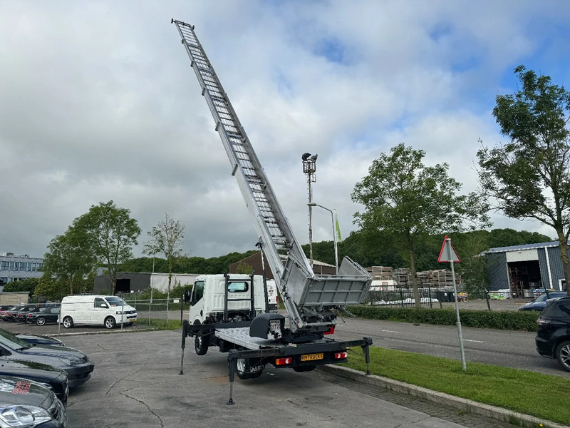 Nissan Cabstar 35.13 EURO 6 + LIFT 25 METER + REMOTE CONTROL - Комерційний автомобіль: фото 3 Nissan Cabstar 35.13 EURO 6 + LIFT 25 METER + REMOTE CONTROL - Комерційний автомобіль: фото 3
