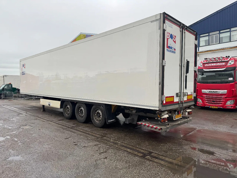 Krone SD 3 AXLE DISC BRAKES THERMO KING SLXe + DHOLLANDIA 2000kg - Рефрижератор напівпричіп: фото 4 Krone SD 3 AXLE DISC BRAKES THERMO KING SLXe + DHOLLANDIA 2000kg - Рефрижератор напівпричіп: фото 4