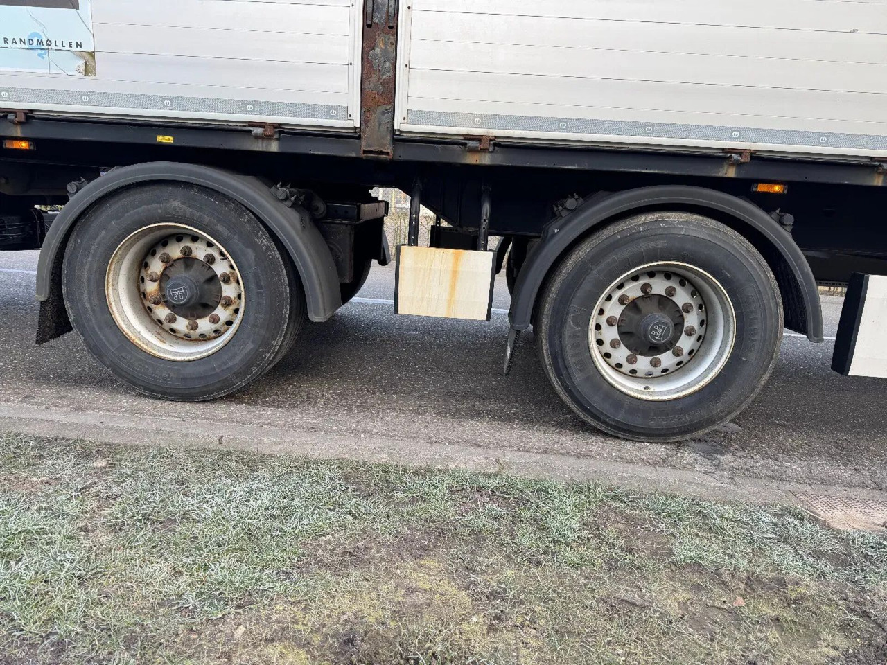Krone SZ - 2 AXLE BPW + STEERING + ZEPRO Z 2500-150 MA - Бортовий напівпричіп/ Платформа: фото 5 Krone SZ - 2 AXLE BPW + STEERING + ZEPRO Z 2500-150 MA - Бортовий напівпричіп/ Платформа: фото 5
