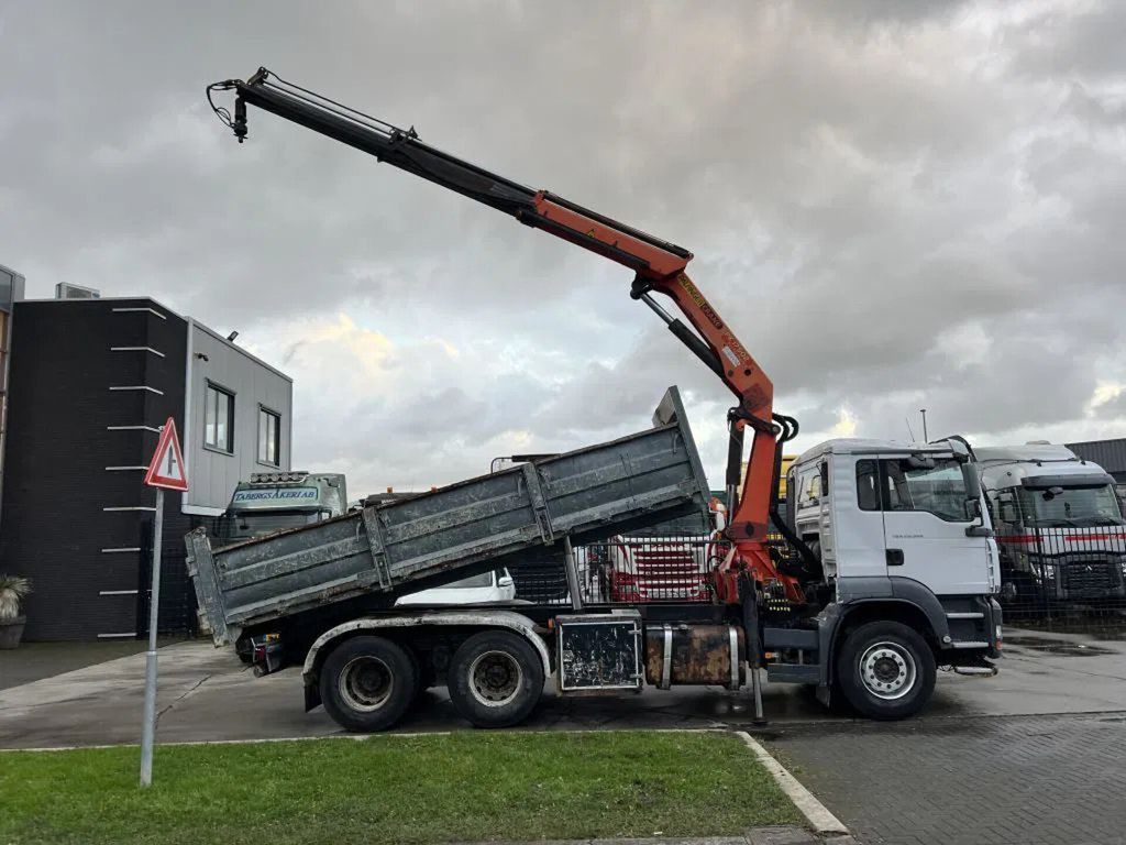 MAN TGA 26.390 6X4 + PALFINGER PK17502 + TIPPER - FU - Вантажівка з маніпулятором, Самоскид вантажівка: фото 4 MAN TGA 26.390 6X4 + PALFINGER PK17502 + TIPPER - FU - Вантажівка з маніпулятором, Самоскид вантажівка: фото 4