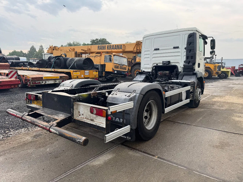 MAN TGM 18.340 4X2 EURO 5 CHASSIS - Вантажівка шасі: фото 4 MAN TGM 18.340 4X2 EURO 5 CHASSIS - Вантажівка шасі: фото 4