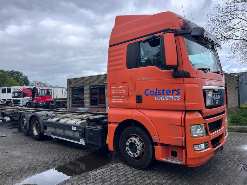 MAN TGX 26.440 XLX 6X2 + HANGER EURO 5 - BDF CHASSIS + RETARDER в лізинг MAN TGX 26.440 XLX 6X2 + HANGER EURO 5 - BDF CHASSIS + RETARDER: фото 7