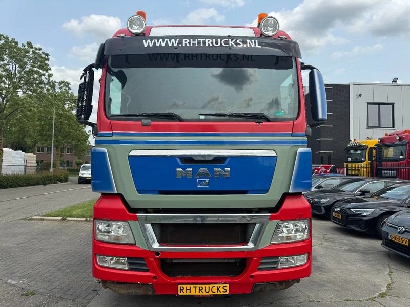 MAN TGX 35.540 - 8X4 - EURO 5 + AJK HOOK + LIFT/STEERING AXLE - Гаковий мультиліфт вантажівка: фото 2 MAN TGX 35.540 - 8X4 - EURO 5 + AJK HOOK + LIFT/STEERING AXLE - Гаковий мультиліфт вантажівка: фото 2