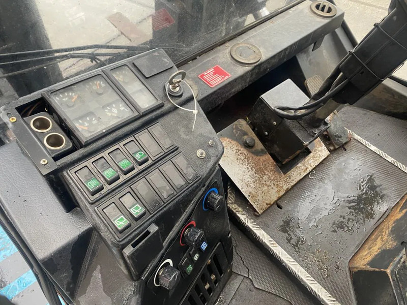 SMV SL 10-600A SMV SL 10-600A - Дизельний навантажувач: фото 5 SMV SL 10-600A SMV SL 10-600A - Дизельний навантажувач: фото 5