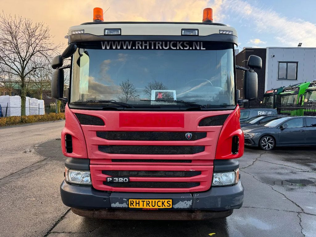 Scania P320 6X2 - EURO 6 + HIAB XS 144 HIPRO + REMOTE + - Гаковий мультиліфт вантажівка, Вантажівка з маніпулятором: фото 2 Scania P320 6X2 - EURO 6 + HIAB XS 144 HIPRO + REMOTE + - Гаковий мультиліфт вантажівка, Вантажівка з маніпулятором: фото 2