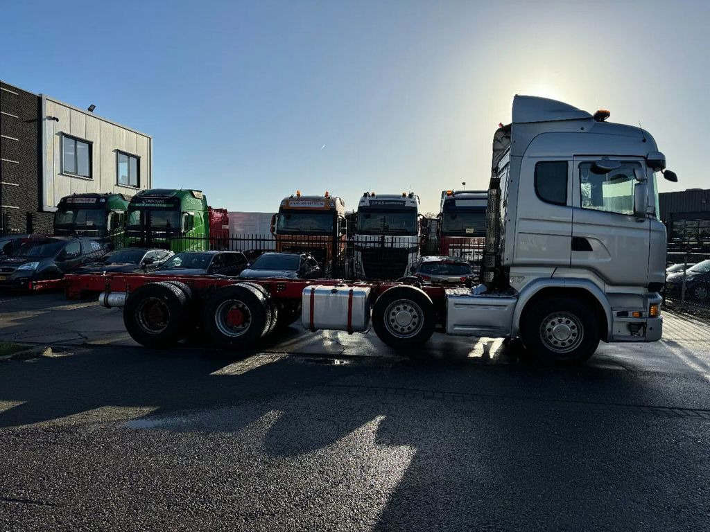 Scania R730 V8 8X4 EURO 6 BIG AXLES - Вантажівка шасі: фото 4 Scania R730 V8 8X4 EURO 6 BIG AXLES - Вантажівка шасі: фото 4