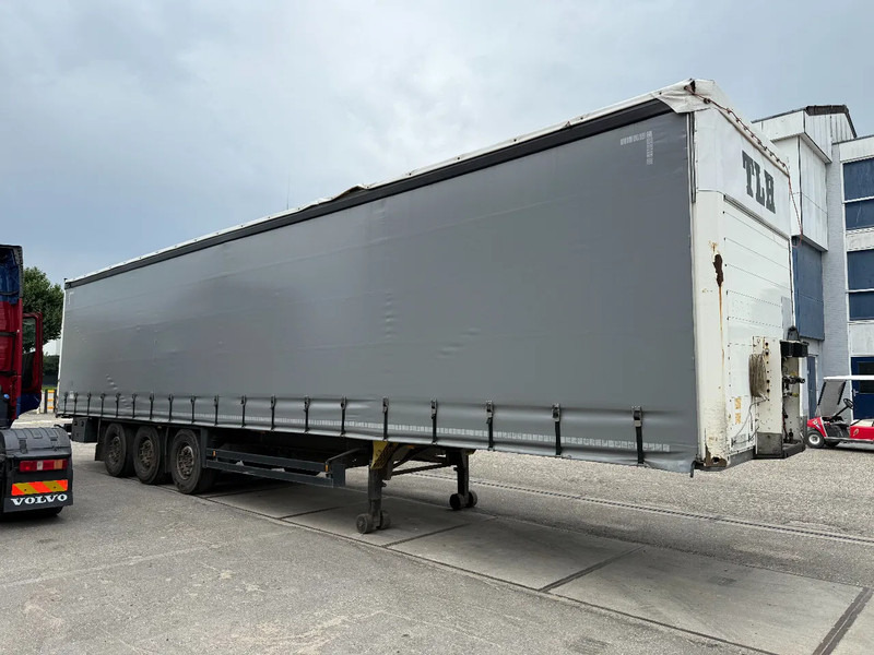 Schmitz Cargobull 3 AXLE - DISC BRAKES + SLIDING ROOF - Тентований напівпричіп: фото 3 Schmitz Cargobull 3 AXLE - DISC BRAKES + SLIDING ROOF - Тентований напівпричіп: фото 3