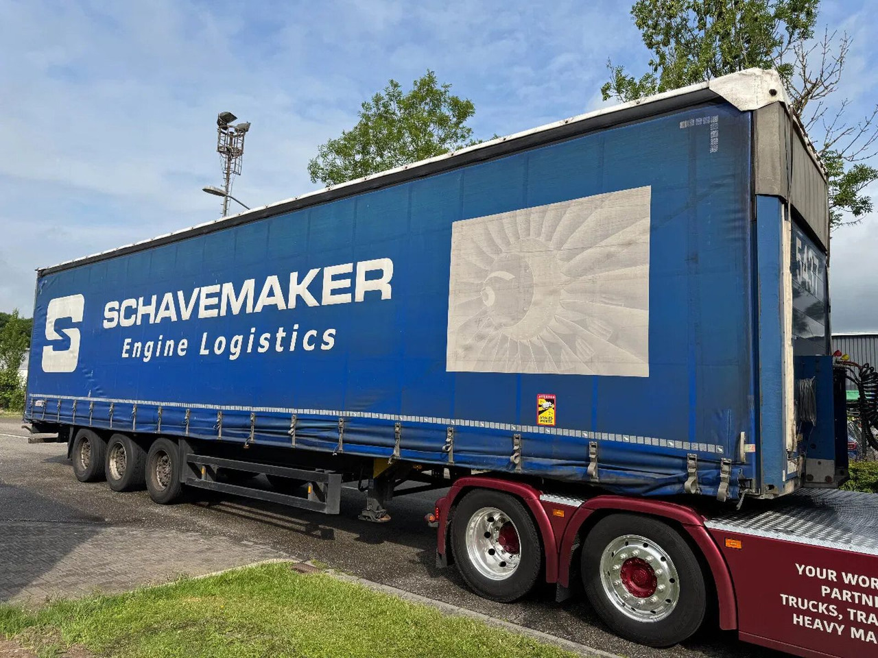 Schmitz Cargobull SCS 24/L - 3 AXLE SAF MEGA - Тентований напівпричіп: фото 2 Schmitz Cargobull SCS 24/L - 3 AXLE SAF MEGA - Тентований напівпричіп: фото 2