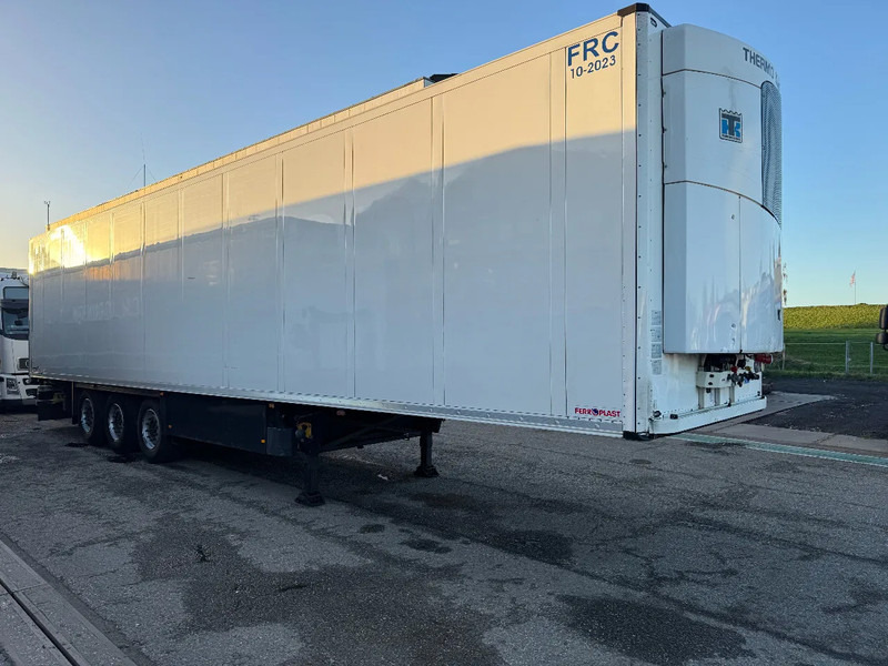 Schmitz Cargobull SKO THERMO KING SLX300 DISC BRAKES DOPPELSTOCK - Рефрижератор напівпричіп: фото 3 Schmitz Cargobull SKO THERMO KING SLX300 DISC BRAKES DOPPELSTOCK - Рефрижератор напівпричіп: фото 3