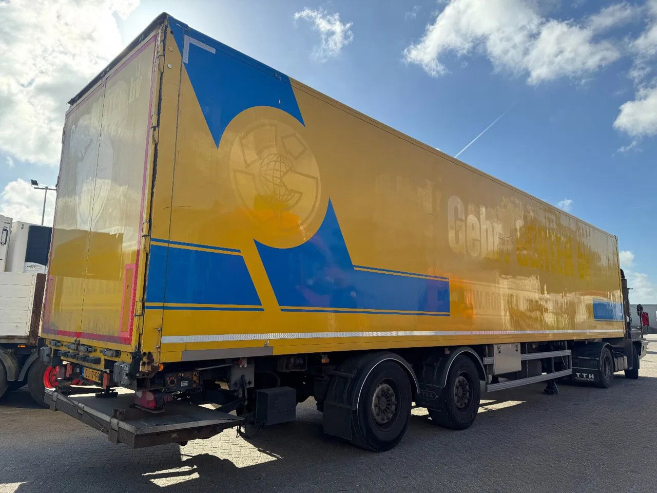 System Trailer TFSH 18 TRPLY - 2 AXLE SAF + STEE - Закритий кузов напівпричіп: фото 2 System Trailer TFSH 18 TRPLY - 2 AXLE SAF + STEE - Закритий кузов напівпричіп: фото 2