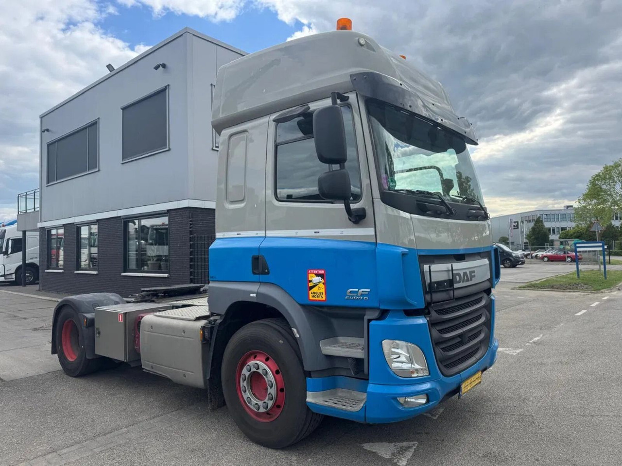 DAF CF 440 4X2 - EURO 6 + TÜV 12-2025 - Тягач: фото 3 DAF CF 440 4X2 - EURO 6 + TÜV 12-2025 - Тягач: фото 3