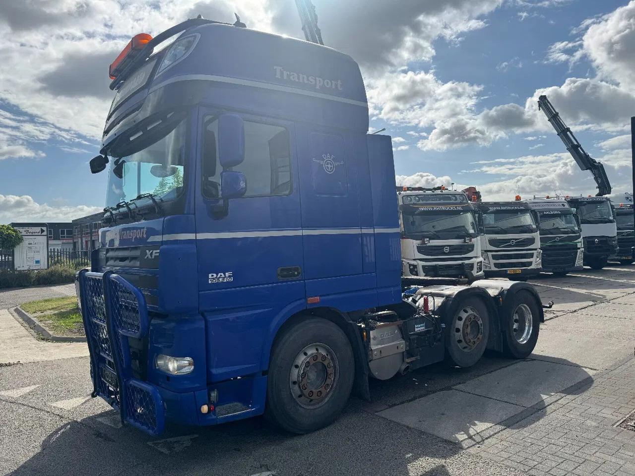 DAF XF 105.510 6X2 EURO 5 MANUAL GEAR + HYDRAULIC ON - Тягач: фото 2 DAF XF 105.510 6X2 EURO 5 MANUAL GEAR + HYDRAULIC ON - Тягач: фото 2