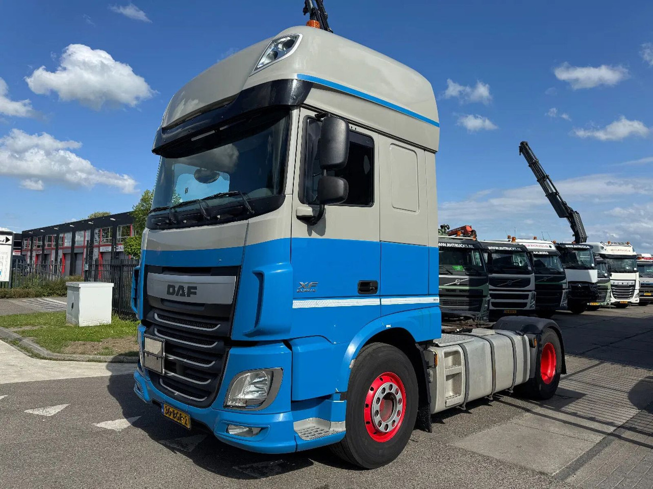 DAF XF 440 4X2 - EURO 6 + ADR + TÜV 12-2025 - Тягач: фото 1 DAF XF 440 4X2 - EURO 6 + ADR + TÜV 12-2025 - Тягач: фото 1