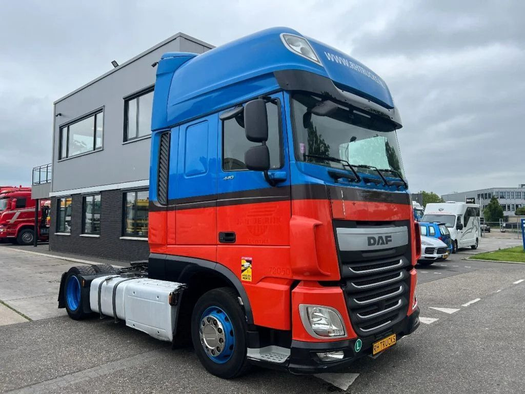 DAF XF 440 4X2 - EURO 6 - MEGA - Тягач: фото 3 DAF XF 440 4X2 - EURO 6 - MEGA - Тягач: фото 3