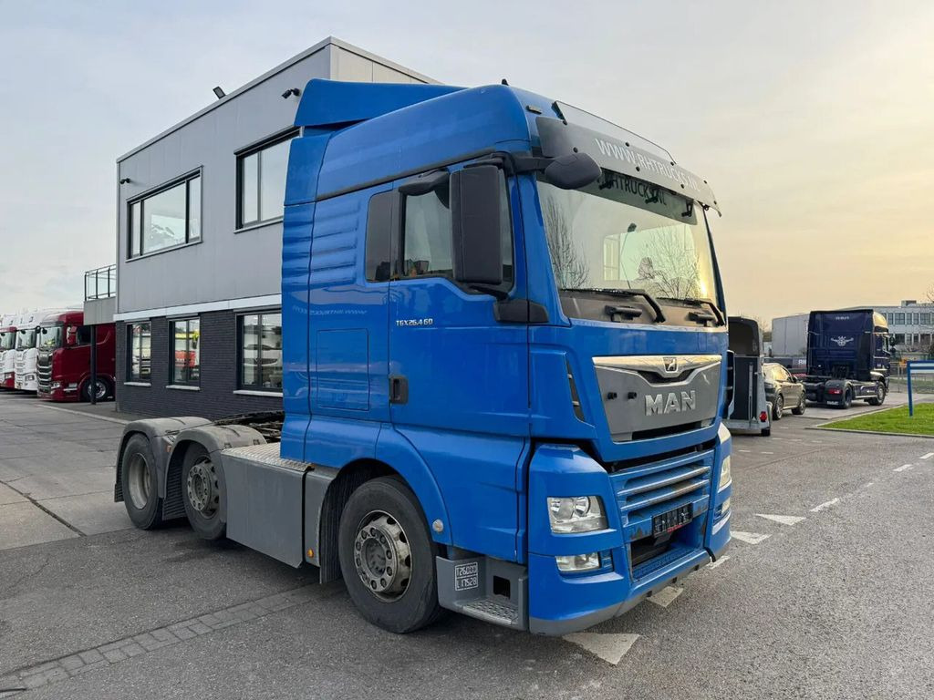 MAN TGX 26.460 6X2 EURO 6 - Тягач: фото 3 MAN TGX 26.460 6X2 EURO 6 - Тягач: фото 3