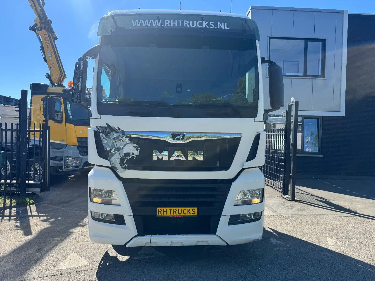MAN TGX 26.460 6X2 EURO 6 + RETARDER - ONLY 643.422 - Тягач: фото 3 MAN TGX 26.460 6X2 EURO 6 + RETARDER - ONLY 643.422 - Тягач: фото 3