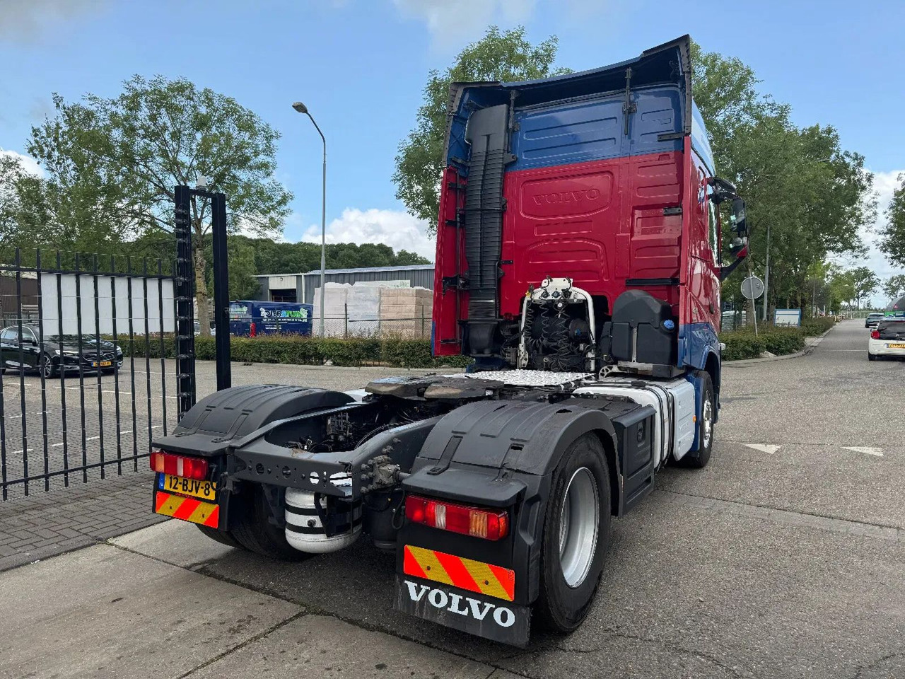 Volvo FH 420 4X2 SPOILERS STANDKLIMA EURO 6 2017 - Тягач: фото 5 Volvo FH 420 4X2 SPOILERS STANDKLIMA EURO 6 2017 - Тягач: фото 5