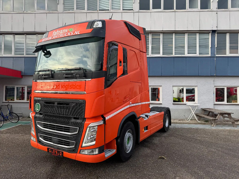 Volvo FH 460 4X2 EURO 6 SKIRTS PARK COOL I SHIFT - Тягач: фото 1 Volvo FH 460 4X2 EURO 6 SKIRTS PARK COOL I SHIFT - Тягач: фото 1