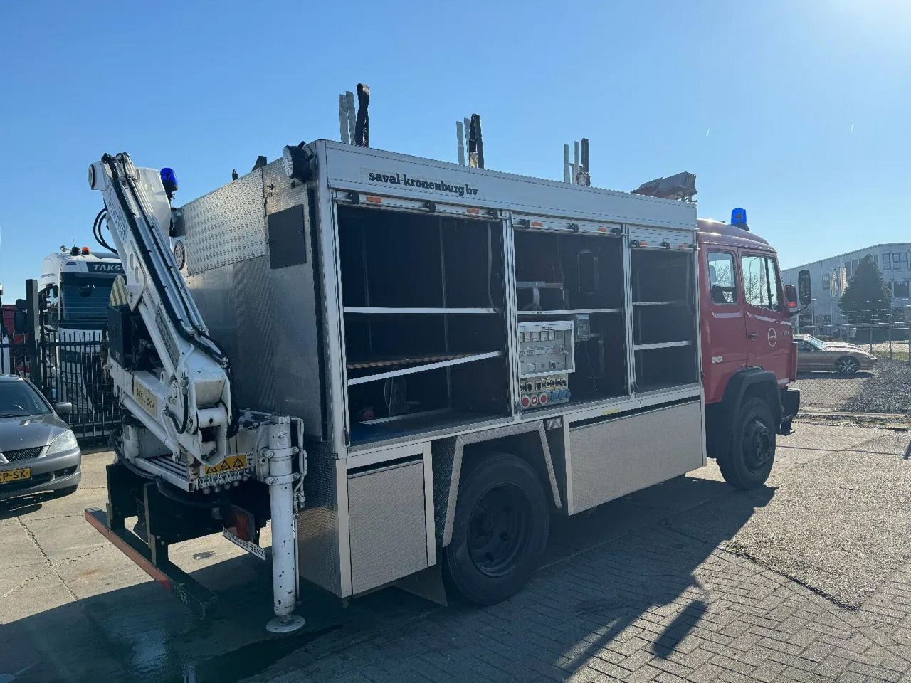 Новий Вантажівка, Вантажівка з маніпулятором Mercedes-Benz 1117 4X2 FIRE TRUCK HIAB 050A ONLY 105787 KM: фото 12