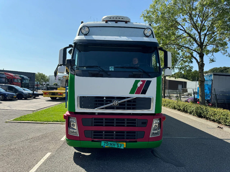 Volvo FH 12.420 6X2 - EURO 3 + HANGER NETAM-FRUEHAUF + THERMOKING + DHOLLANDIA LIFT - Рефрижератор вантажівка: фото 2 Volvo FH 12.420 6X2 - EURO 3 + HANGER NETAM-FRUEHAUF + THERMOKING + DHOLLANDIA LIFT - Рефрижератор вантажівка: фото 2