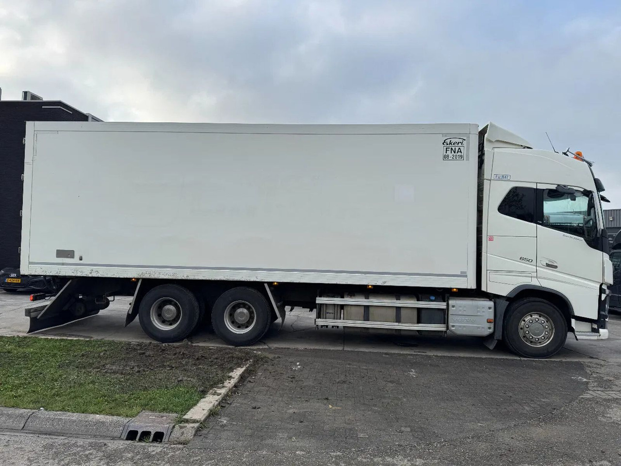 Volvo FH 16.650 6X4 - EURO 6 + CARRIER SUPRA 750 - Рефрижератор вантажівка: фото 4 Volvo FH 16.650 6X4 - EURO 6 + CARRIER SUPRA 750 - Рефрижератор вантажівка: фото 4