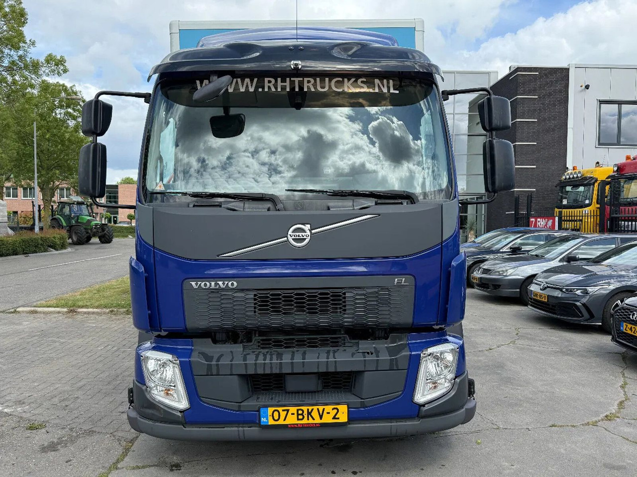 Volvo FL 250 18 TON - ONLY 169.291 KM + DHOLLANDIA LIF - Вантажівка з закритим кузовом: фото 2 Volvo FL 250 18 TON - ONLY 169.291 KM + DHOLLANDIA LIF - Вантажівка з закритим кузовом: фото 2