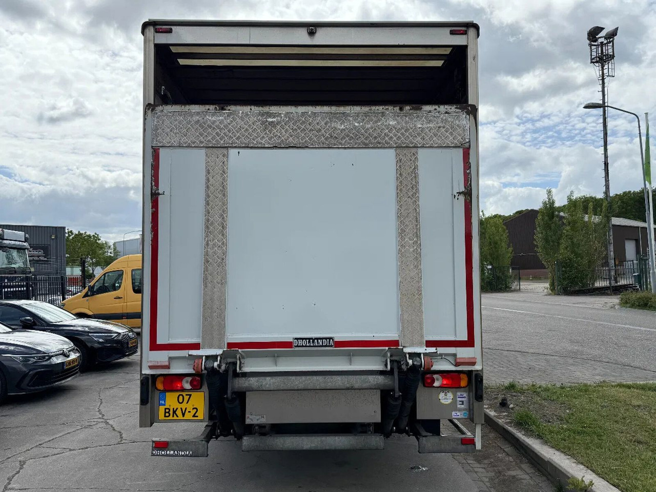 Volvo FL 250 18 TON - ONLY 169.291 KM + DHOLLANDIA LIF - Вантажівка з закритим кузовом: фото 5 Volvo FL 250 18 TON - ONLY 169.291 KM + DHOLLANDIA LIF - Вантажівка з закритим кузовом: фото 5
