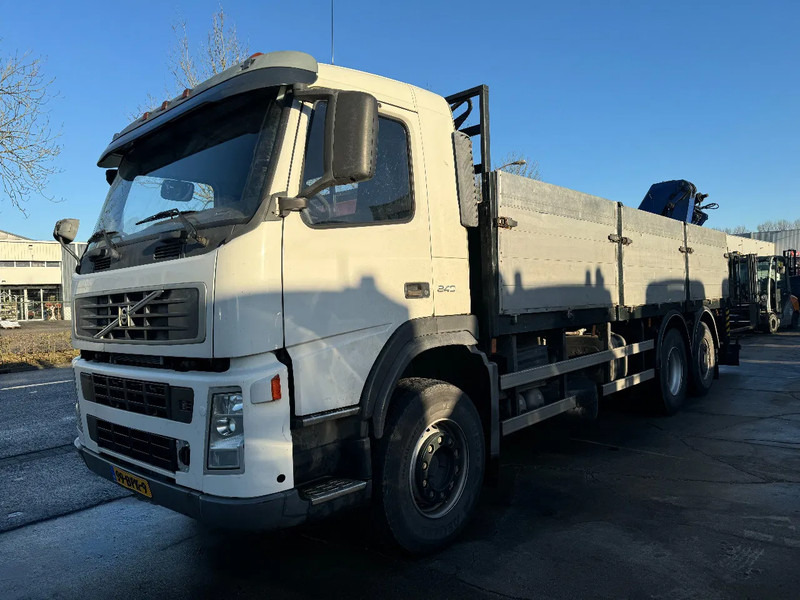 Бортова вантажівка/ Платформа, Вантажівка з маніпулятором Volvo FM 340 6X2 EFFER 140 2S EURO 3: фото 15