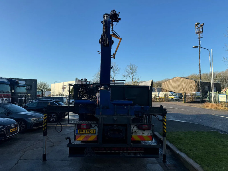 Бортова вантажівка/ Платформа, Вантажівка з маніпулятором Volvo FM 340 6X2 EFFER 140 2S EURO 3: фото 11