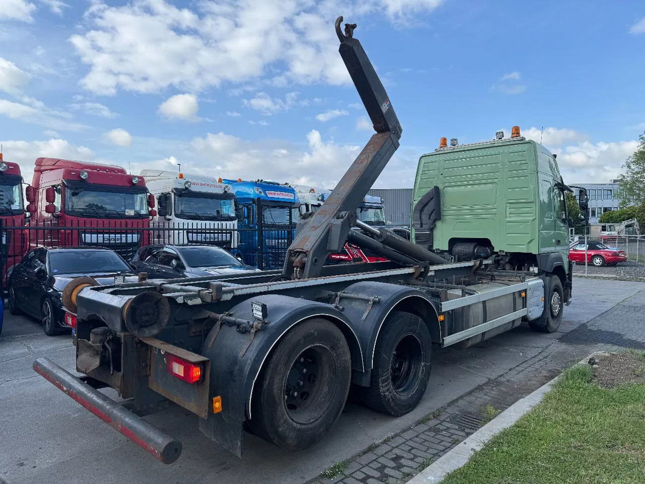 Volvo FM 410 6X2 EURO 6 VDL 21T HOOK - Гаковий мультиліфт вантажівка: фото 4 Volvo FM 410 6X2 EURO 6 VDL 21T HOOK - Гаковий мультиліфт вантажівка: фото 4
