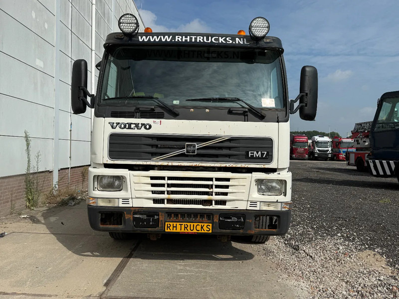 Volvo FM 7.290 4X2 - EURO 2 + MANUAL GEARBOX - Бортова вантажівка/ Платформа: фото 2 Volvo FM 7.290 4X2 - EURO 2 + MANUAL GEARBOX - Бортова вантажівка/ Платформа: фото 2