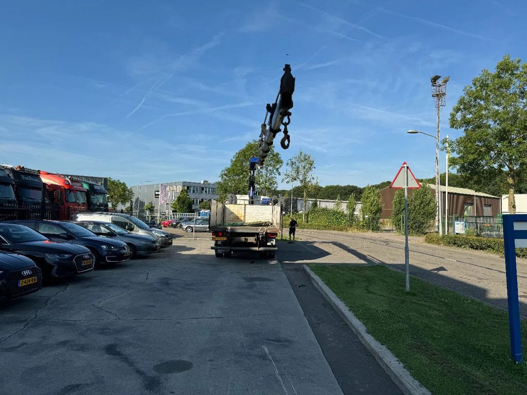Volvo FM 7.290 4X2 EURO 2 + PM 22SP5 + REMOTE CONTROL - Бортова вантажівка/ Платформа, Вантажівка з маніпулятором: фото 5 Volvo FM 7.290 4X2 EURO 2 + PM 22SP5 + REMOTE CONTROL - Бортова вантажівка/ Платформа, Вантажівка з маніпулятором: фото 5