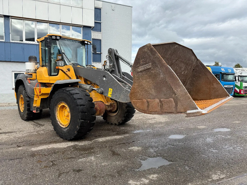 Volvo L120H, CE, 8314 UUR + CDC-STEERING - Колісний навантажувач: фото 5 Volvo L120H, CE, 8314 UUR + CDC-STEERING - Колісний навантажувач: фото 5