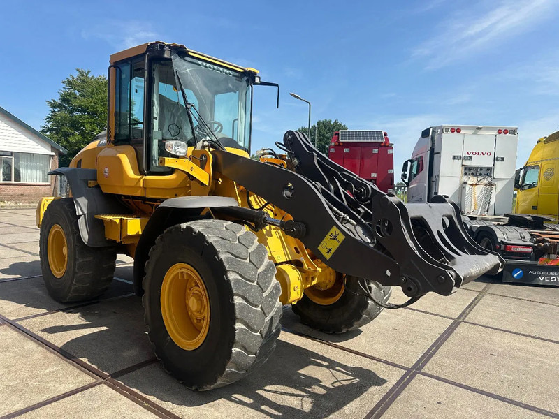 Volvo L60H , CE, 31359 HOURS, AUXILIARY HYDRAULICS, AIR CONDITIONER - Навантажувач: фото 4 Volvo L60H , CE, 31359 HOURS, AUXILIARY HYDRAULICS, AIR CONDITIONER - Навантажувач: фото 4