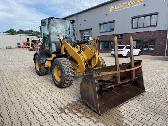 CAT 908 H - Колісний навантажувач: фото 4 CAT 908 H - Колісний навантажувач: фото 4