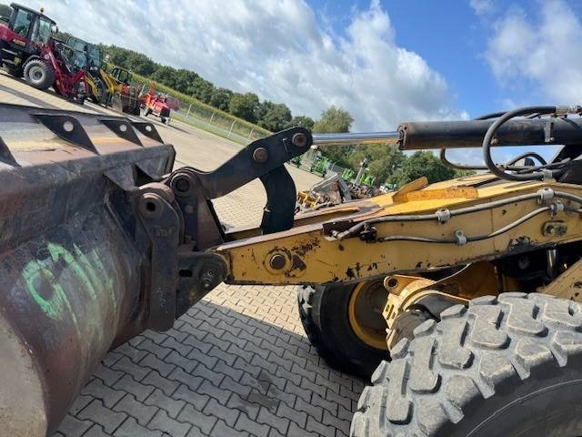 CAT 924 G - Колісний навантажувач: фото 4 CAT 924 G - Колісний навантажувач: фото 4