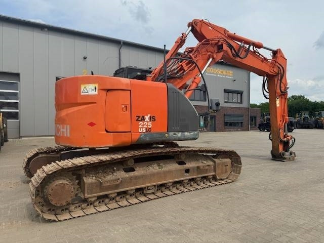 HITACHI ZX 225USLC-3 - Гусеничний екскаватор: фото 1 HITACHI ZX 225USLC-3 - Гусеничний екскаватор: фото 1