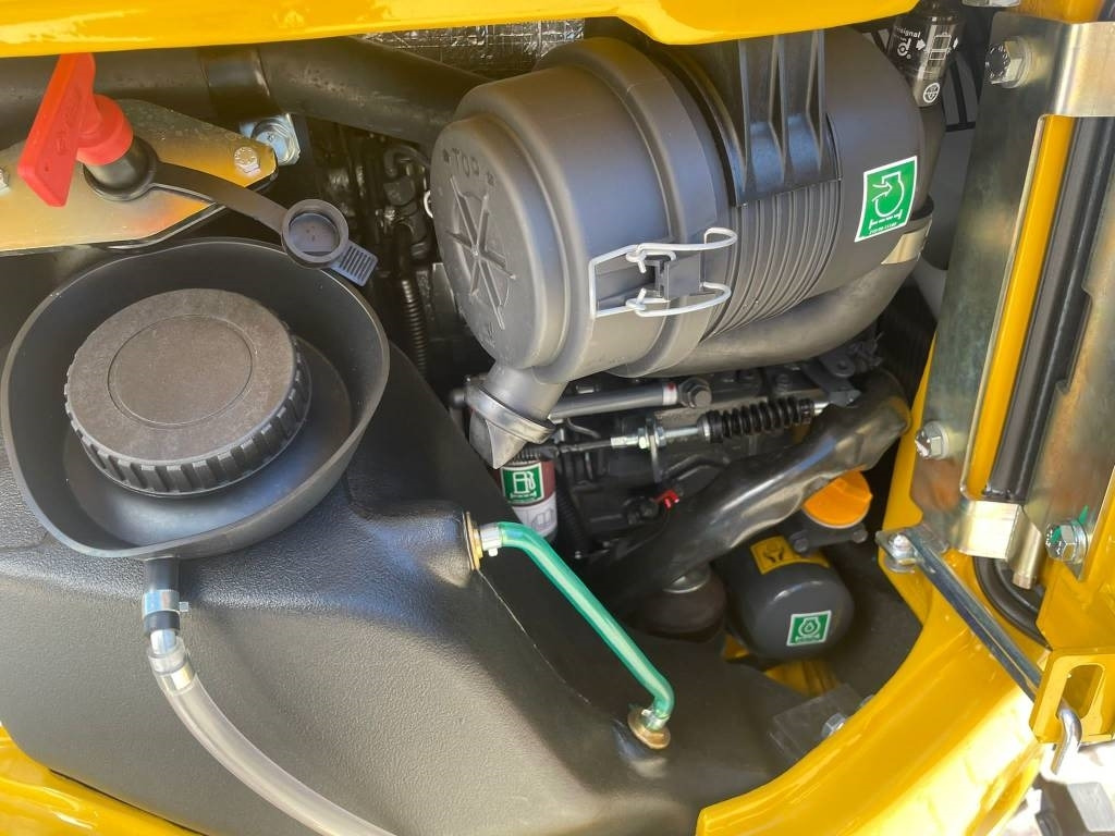 KOMATSU PC16 - Міні-екскаватор: фото 4 KOMATSU PC16 - Міні-екскаватор: фото 4