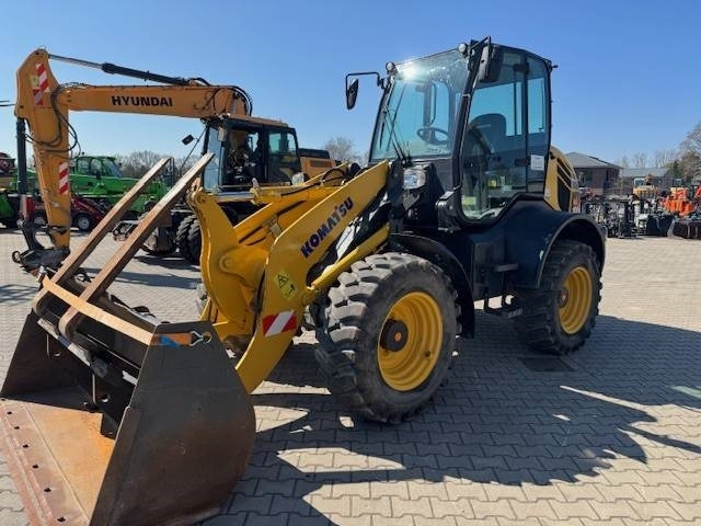 KOMATSU WA 100M - Колісний навантажувач: фото 3 KOMATSU WA 100M - Колісний навантажувач: фото 3