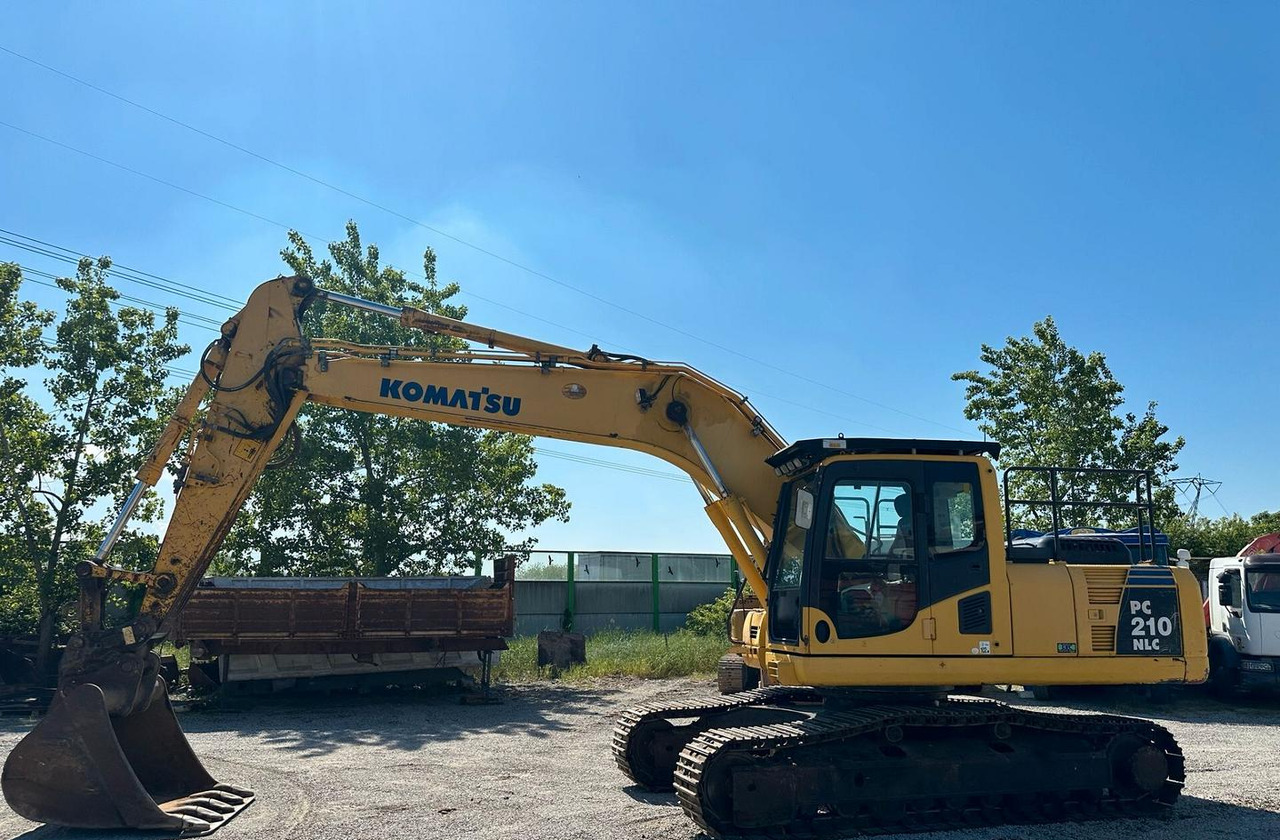 Escavatore Komatsu PC 210 del 2016 - Гусеничний екскаватор: фото 1 Escavatore Komatsu PC 210 del 2016 - Гусеничний екскаватор: фото 1