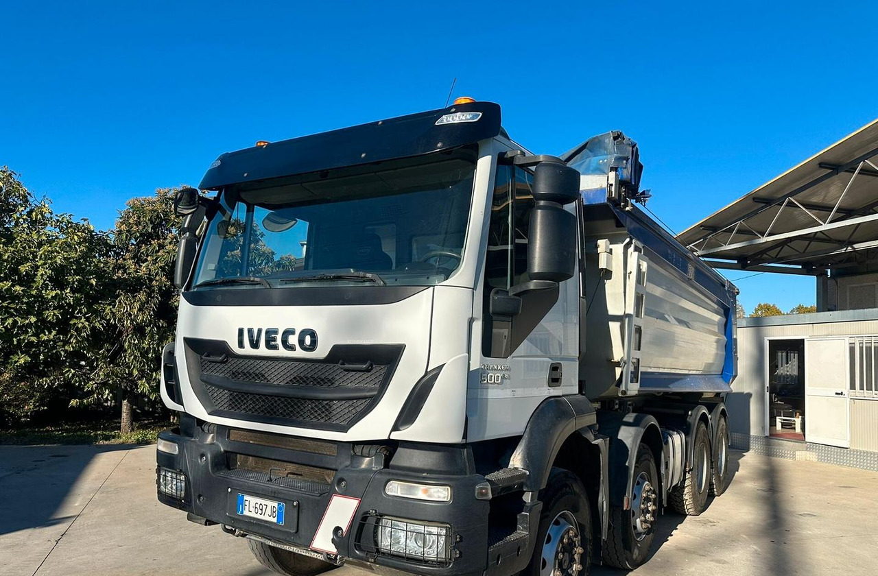 Iveco Trakker 500 anno 2020 - Самоскид вантажівка: фото 2 Iveco Trakker 500 anno 2020 - Самоскид вантажівка: фото 2