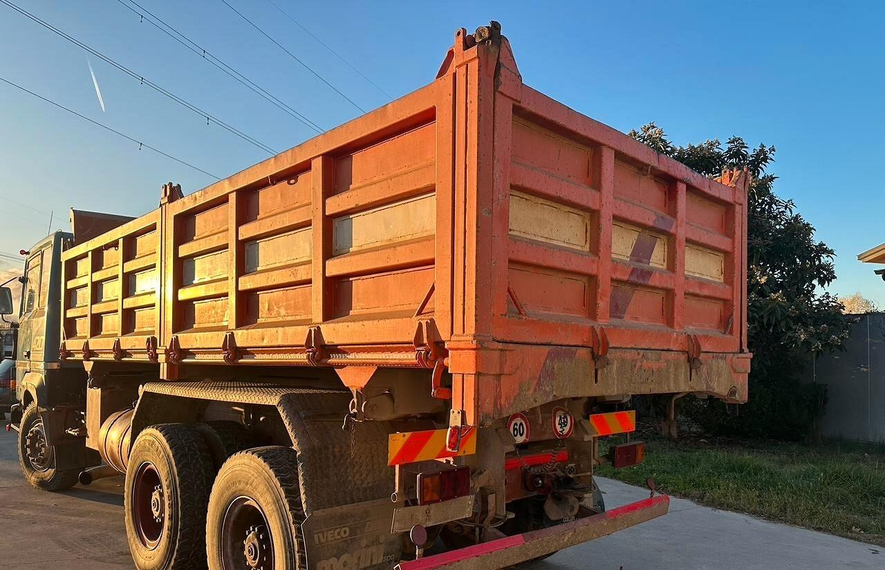 Renault R420 3 assi ribaltabile - Самоскид вантажівка: фото 3 Renault R420 3 assi ribaltabile - Самоскид вантажівка: фото 3