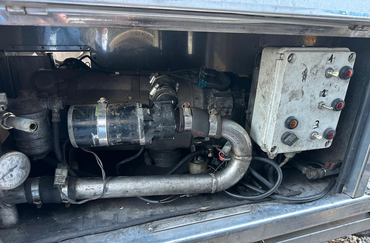 Semirimorchio cisterna Feldbinder - Напівпричіп цистерна: фото 5 Semirimorchio cisterna Feldbinder - Напівпричіп цистерна: фото 5