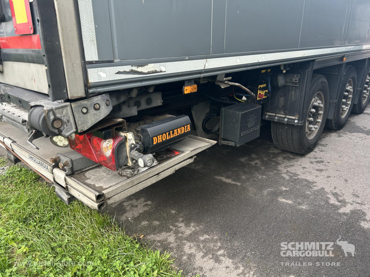 SCHMITZ Reefer Multitemp Taillift - Ізотермічний напівпричіп: фото 5 SCHMITZ Reefer Multitemp Taillift - Ізотермічний напівпричіп: фото 5