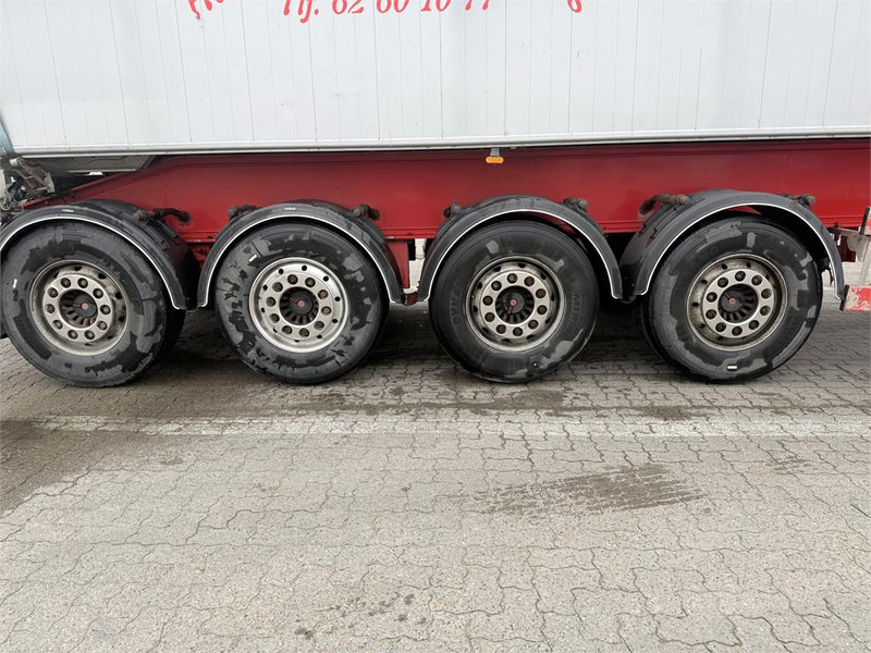 Benalu 35 m³ - Самоскид напівпричіп: фото 4 Benalu 35 m³ - Самоскид напівпричіп: фото 4