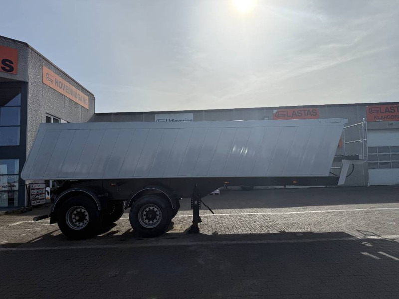 KEL-BERG 2-axle Tipper/Kipper/Tiptrailer 24 m³ - Самоскид напівпричіп: фото 4 KEL-BERG 2-axle Tipper/Kipper/Tiptrailer 24 m³ - Самоскид напівпричіп: фото 4
