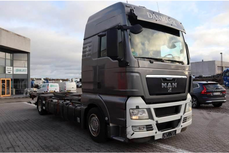 MAN TGX 18.480 Eftermonteret partikelfilter - Контейнеровоз/ Змінний кузов вантажівка: фото 2 MAN TGX 18.480 Eftermonteret partikelfilter - Контейнеровоз/ Змінний кузов вантажівка: фото 2